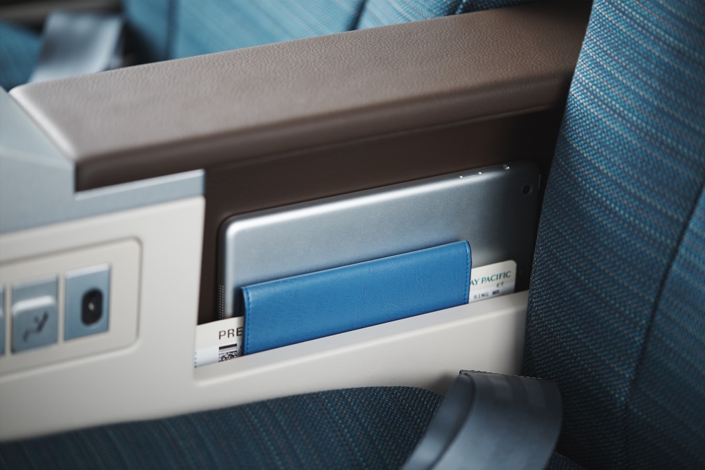 Cathay Premium Economy + Business Class