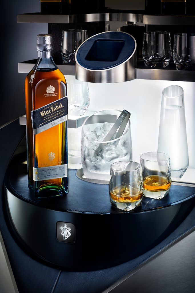 Johnnie Walker Blue Label ポルシェデザインスタジオ Johnnie Walker - Blue Label (The Mini Cube Porsche Design